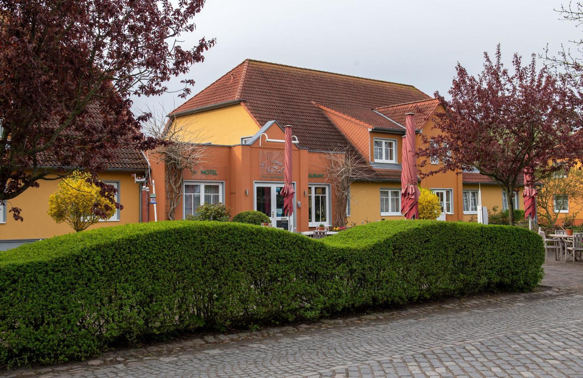 Hotel & Restaurant Zum Kap Arkona Putgarten Екстериор снимка