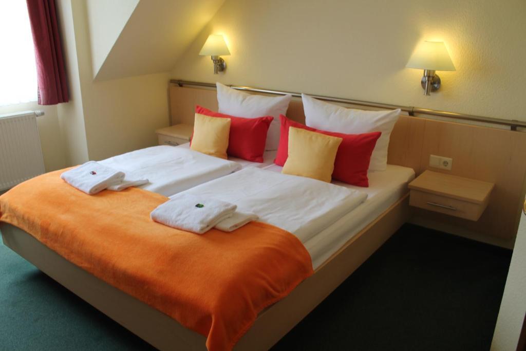 Hotel & Restaurant Zum Kap Arkona Putgarten Екстериор снимка