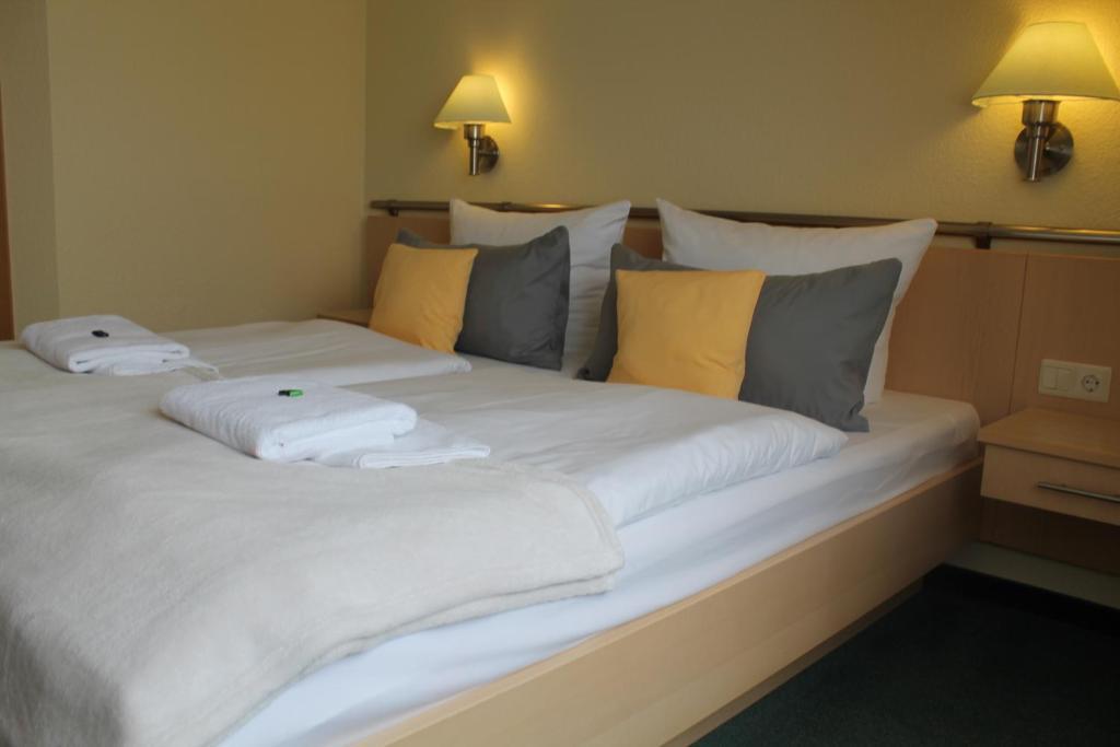 Hotel & Restaurant Zum Kap Arkona Putgarten Екстериор снимка