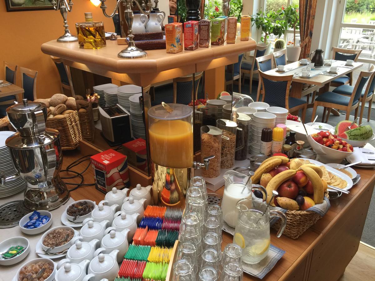 Hotel & Restaurant Zum Kap Arkona Putgarten Екстериор снимка